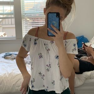 GARAGE FLOWER OFF THE SHOULDER TOP